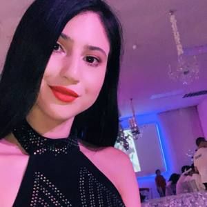 Meet your Posher, Fernanda